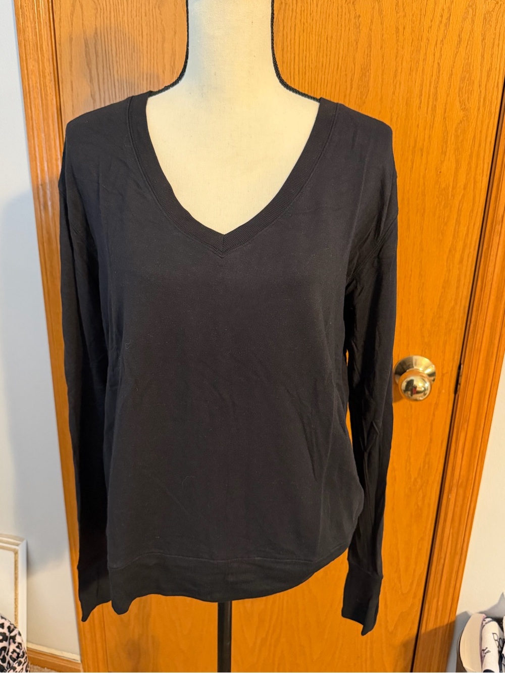 Athleta Black V-Neck Long Sleeve Top